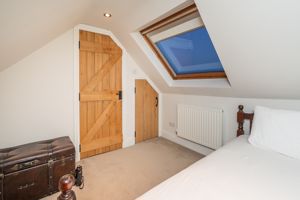 LOFT ROOM 1- click for photo gallery